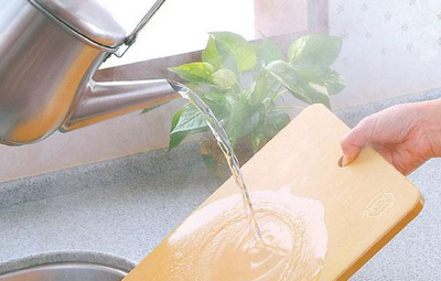 塑料砧板分享法：油涂